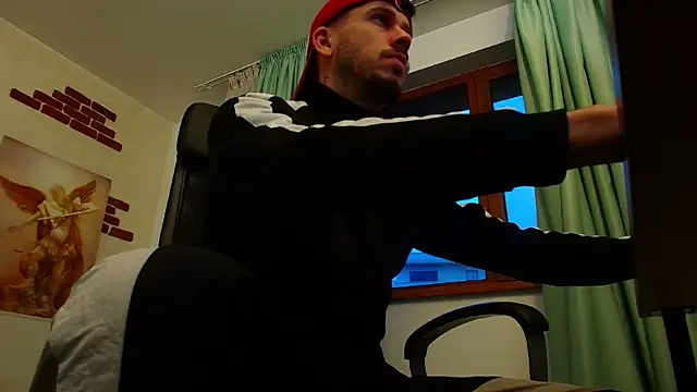 JonahShaw online show from October 4, 4:21 am