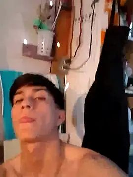 LUISSLEONN0958 online show from September 14, 5:12 pm