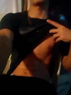 LUISSLEONN0958 online show from September 30, 7:57 am