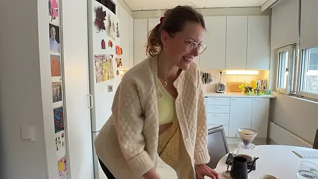 Snapshot of Scorpion_Peach chatting on September 16, 8:26 am Scorpion Peach online show from September 16, 8:26 am