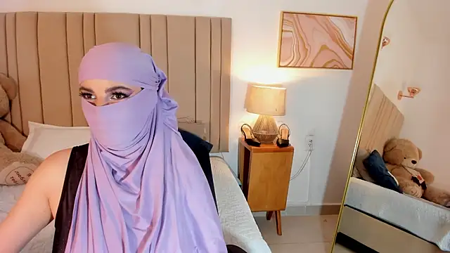 Snapshot of najwa__ chatting on May 22, 5:14 am najwa online show from May 22, 5:14 am