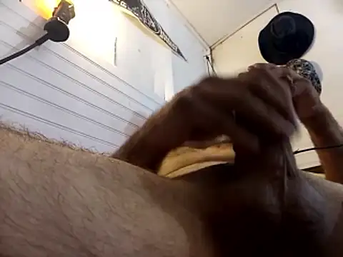 Snapshot of Southerngent1979 chatting on November 2, 5:43 am Southerngent1979 online show from November 2, 5:43 am