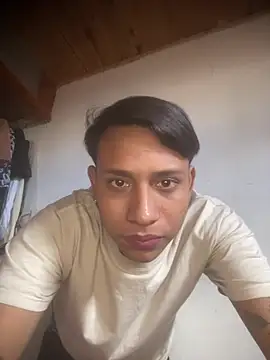 Patrick Hott  online show from January 16, 8:02 pm