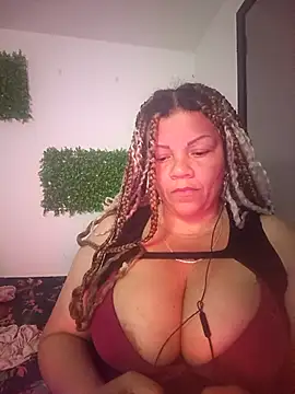 Snapshot of Eva_Luxei chatting on January 6, 5:22 am Eva Luxei online show from January 6, 5:22 am