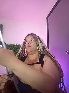 Snapshot of Eva_Luxei chatting on January 14, 6:52 am Eva Luxei online show from January 14, 6:52 am