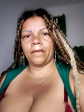 Snapshot of Eva_Luxei chatting on February 5, 12:32 pm Eva Luxei online show from February 5, 12:32 pm