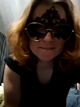 littlelesleytje online show from March 2, 6:59 pm