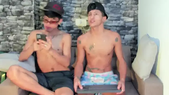 Snapshot of gustavo_saaled19_ chatting on November 9, 9:57 pm gustavo saaled19 online show from November 9, 9:57 pm