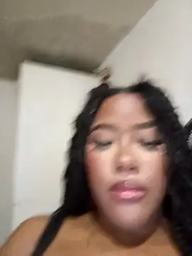 Nahomi Rivera online show from November 13, 9:03 pm