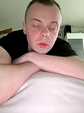 Twojsynek1997 online show from April 4, 2:14 pm