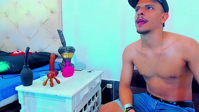  Tarekk  online show from October 2, 2:13 pm