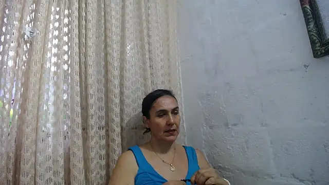 gabbyparker  online show from February 9, 10:47 pm