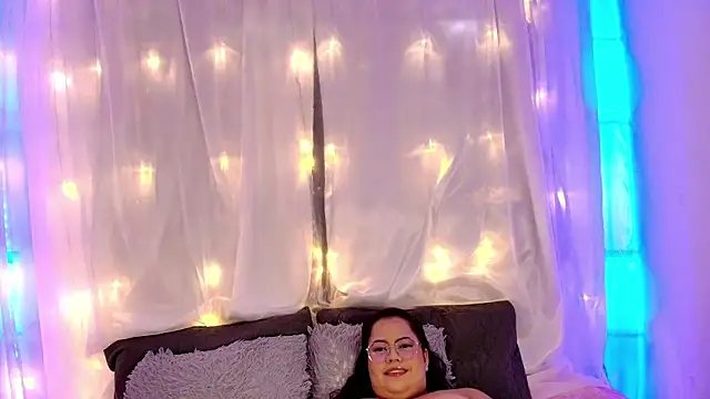 LilyRousee online show from March 20, 4:45 pm