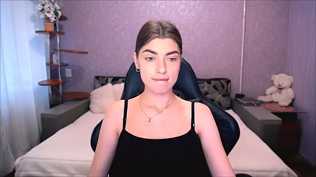 Dianaa Lee0 online show from July 9, 2:32 pm