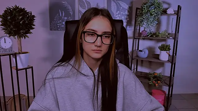 olivianorton online show from October 12, 3:11 pm