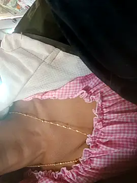 Snapshot of hotshreya69 chatting on November 12, 9:32 am hotshreya69 online show from November 12, 9:32 am