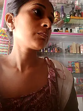 Snapshot of hotshreya69 chatting on November 15, 7:05 am hotshreya69 online show from November 15, 7:05 am