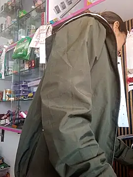 Snapshot of hotshreya69 chatting on December 5, 6:55 am hotshreya69 online show from December 5, 6:55 am