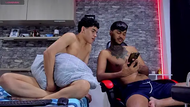 Snapshot of Theimperialboys_ chatting on July 9, 2:48 am Theimperialboys online show from July 9, 2:48 am