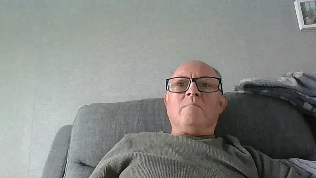 Snapshot of naughtygrandad1 chatting on September 12, 10:26 am naughtygrandad1 online show from September 12, 10:26 am