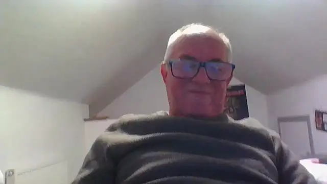 Snapshot of naughtygrandad1 chatting on September 25, 6:44 pm naughtygrandad1 online show from September 25, 6:44 pm