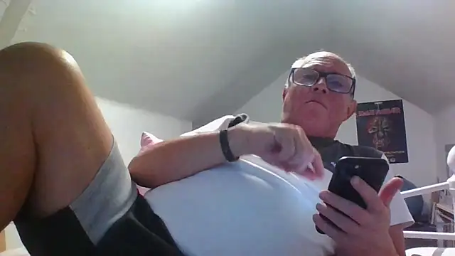 Snapshot of naughtygrandad1 chatting on September 30, 6:35 pm naughtygrandad1 online show from September 30, 6:35 pm