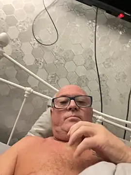 Snapshot of naughtygrandad1 chatting on October 22, 5:41 am naughtygrandad1 online show from October 22, 5:41 am