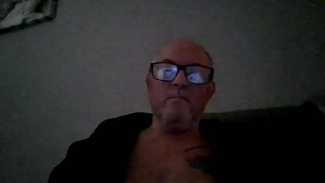 Snapshot of naughtygrandad1 chatting on October 26, 7:03 am naughtygrandad1 online show from October 26, 7:03 am