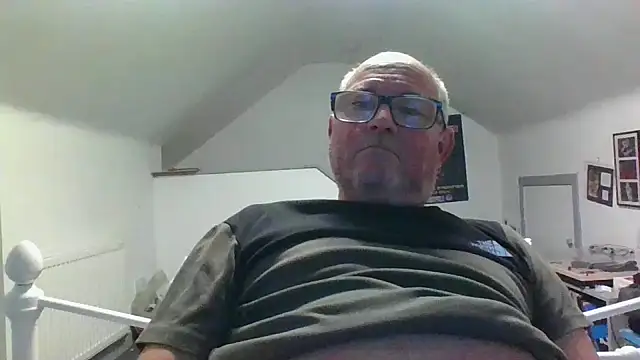 Snapshot of naughtygrandad1 chatting on October 26, 7:09 pm naughtygrandad1 online show from October 26, 7:09 pm