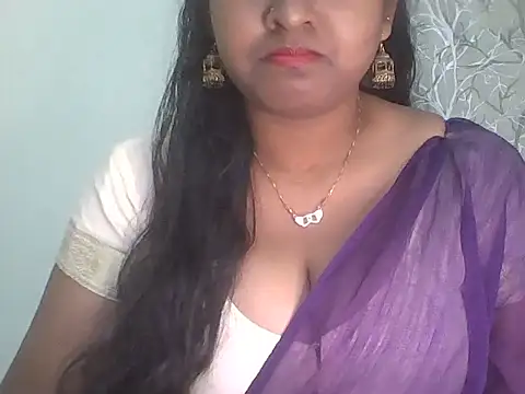 its me Rashmi online show from February 12, 3:07 pm
