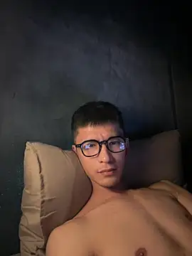 Snapshot of icefun1109 chatting on April 19, 6:10 pm icefun1109 online show from April 19, 6:10 pm