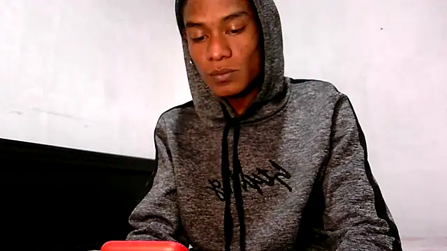 Snapshot of Noah_Miller7 chatting on October 9, 8:12 am Noah Miller7 online show from October 9, 8:12 am