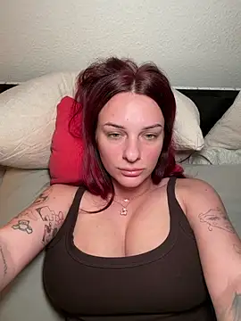 OliviaaFischer online show from April 12, 11:43 pm