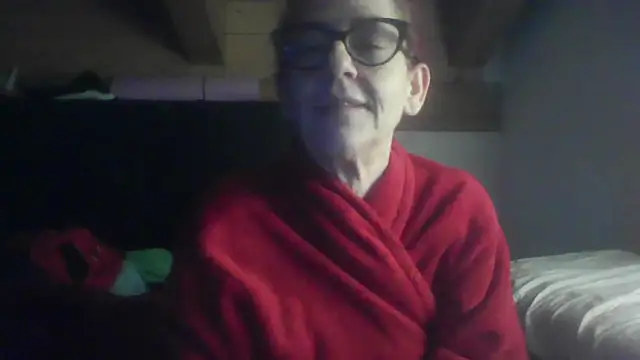 Snapshot of klarissabloum chatting on February 20, 7:10 am klarissabloum online show from February 20, 7:10 am