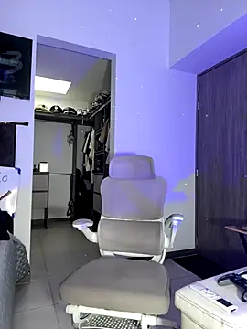 Andrew Johnnson online show from January 7, 5:26 pm