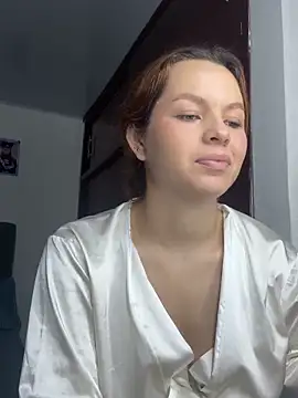 miacarrot online show from March 24, 3:17 pm