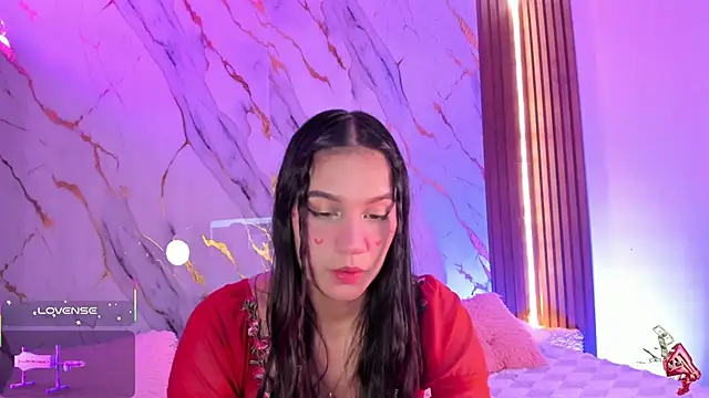 Emmiicute online show from October 23, 8:18 pm