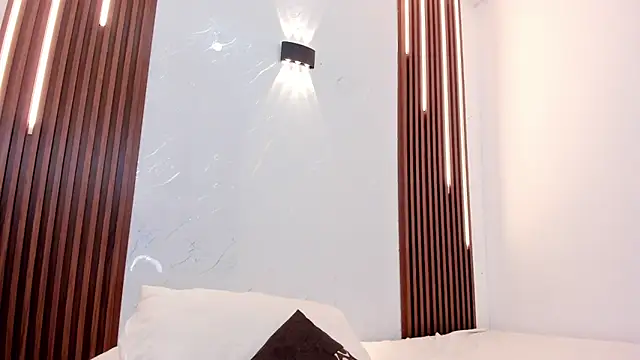 Snapshot of CarolinaMejia chatting on October 15, 1:44 pm CarolinaMejia online show from October 15, 1:44 pm