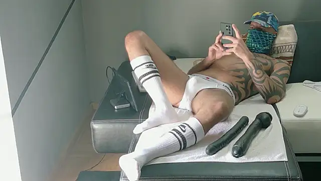 Snapshot of slavic_boy_39 chatting on April 19, 12:59 pm slavic boy 39 online show from April 19, 12:59 pm