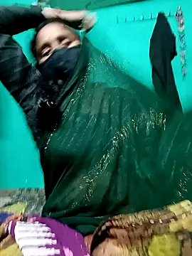 Snapshot of Cute_payalji chatting on October 26, 3:18 pm Cute payalji online show from October 26, 3:18 pm