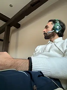 Snapshot of SergioGarcia93 chatting on November 8, 3:23 pm SergioGarcia93 online show from November 8, 3:23 pm