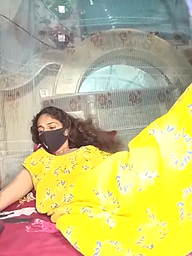 priyastrip314 online show from April 14, 6:47 pm