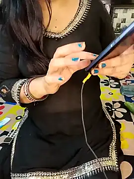 PRIYA 22 online show from April 17, 3:04 pm