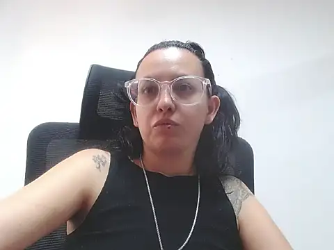 Snapshot of dalila_macherano1 chatting on September 26, 5:17 pm dalila macherano1 online show from September 26, 5:17 pm