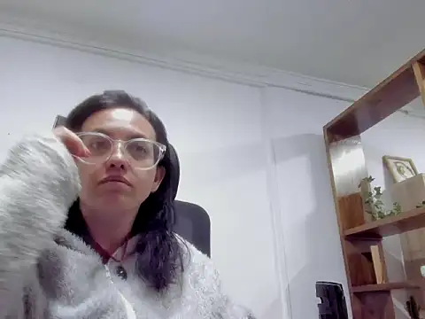 Snapshot of dalila_macherano1 chatting on October 17, 8:22 pm dalila macherano1 online show from October 17, 8:22 pm