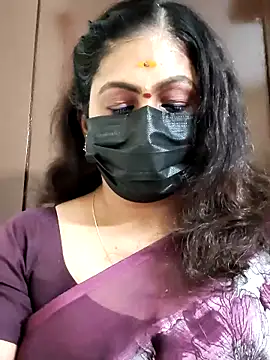 Snapshot of Sweetie_swetha37 chatting on September 20, 7:20 am Sweetie swetha37 online show from September 20, 7:20 am