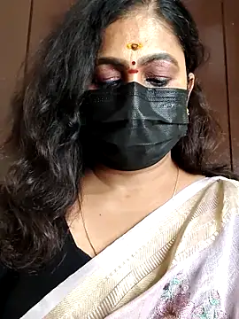 Snapshot of Sweetie_swetha37 chatting on September 28, 10:09 am Sweetie swetha37 online show from September 28, 10:09 am
