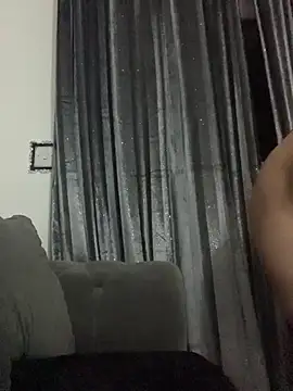 itsyourgirltee online show from February 4, 11:42 pm