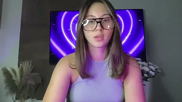 Snapshot of StellarAlice chatting on October 24, 5:53 pm StellarAlice online show from October 24, 5:53 pm