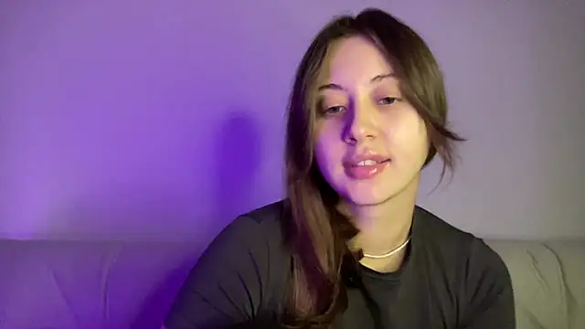 Snapshot of StellarAlice chatting on November 15, 2:57 pm StellarAlice online show from November 15, 2:57 pm